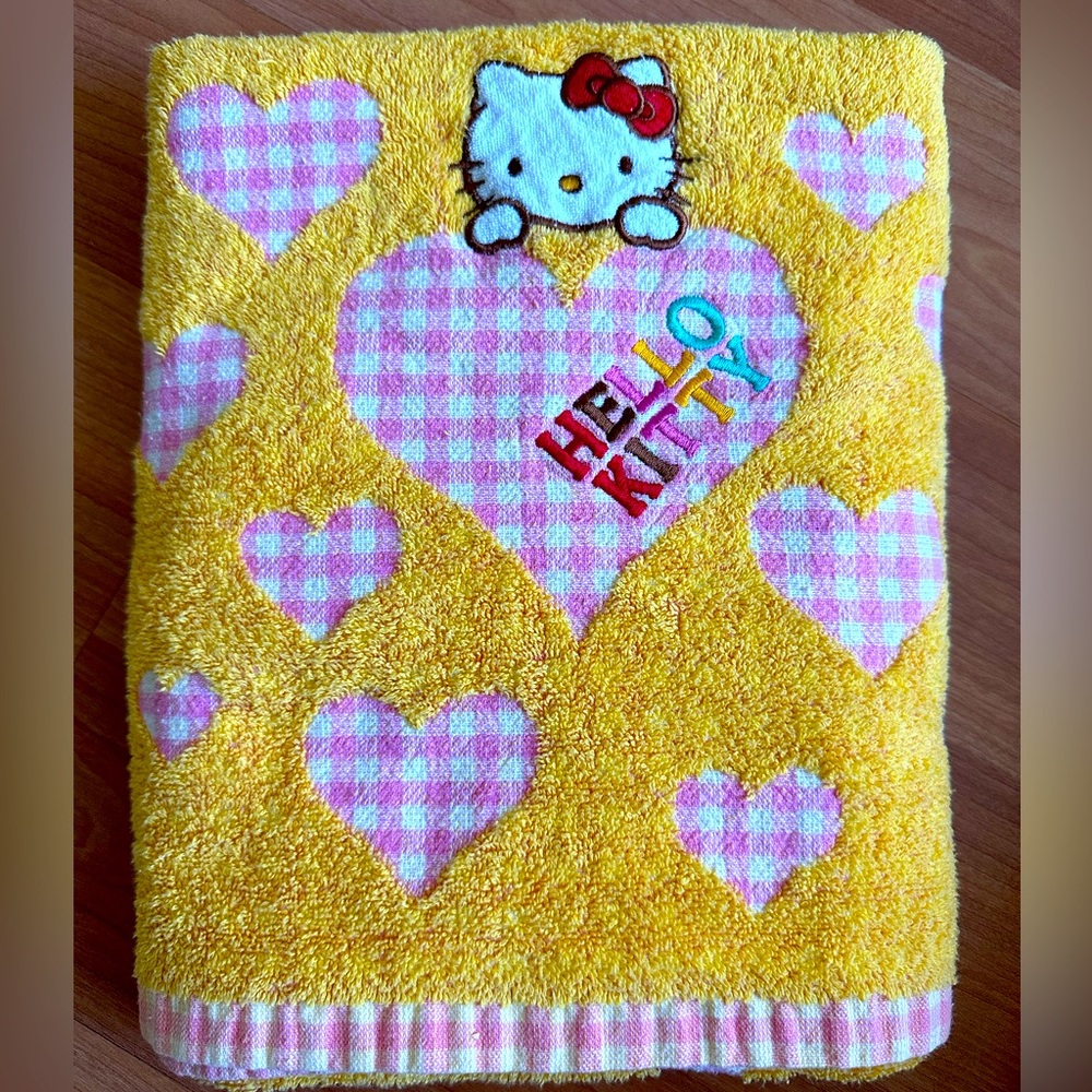 Hello Kitty Bath Towel